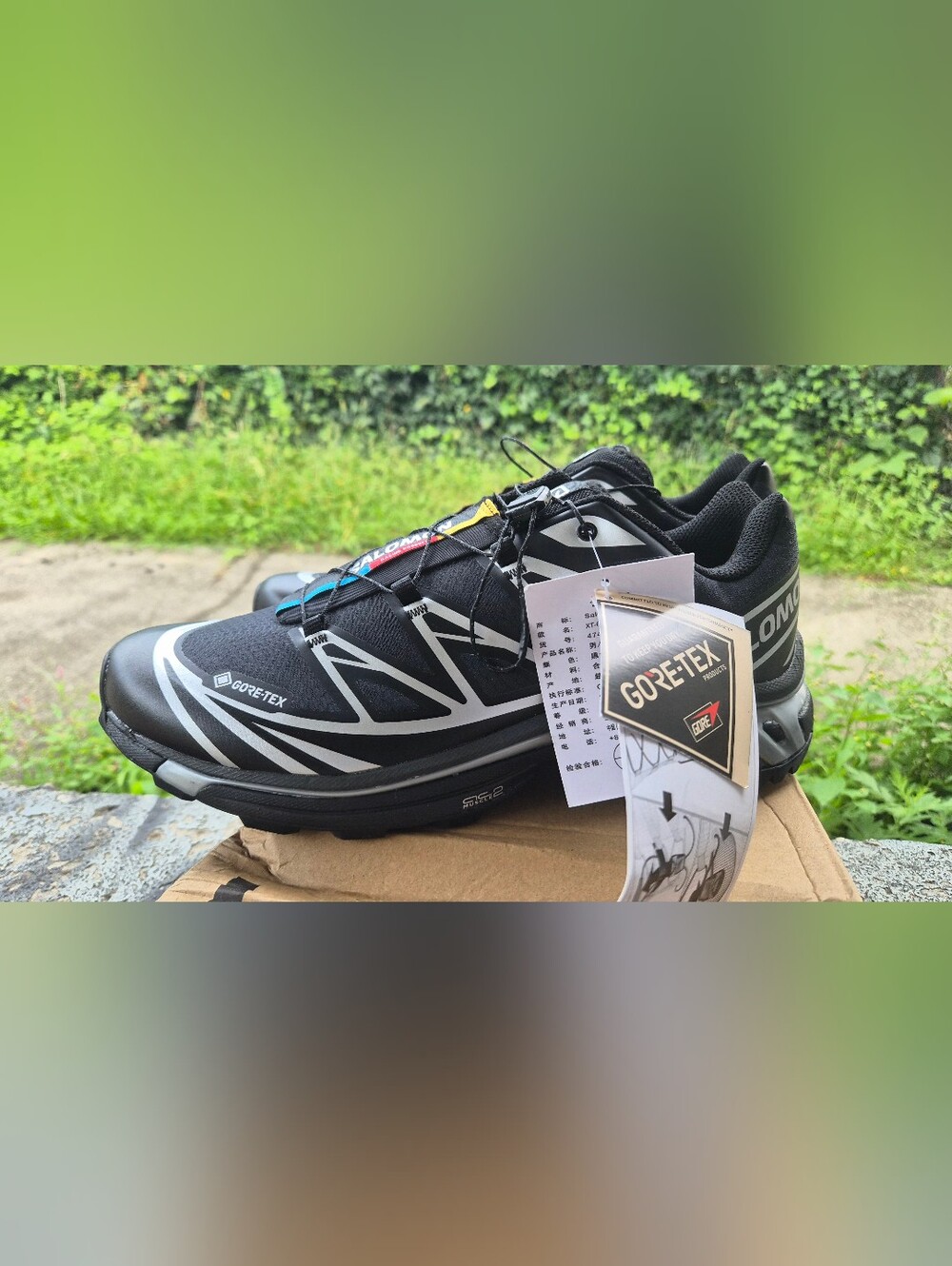 Salomon Men's Black Trail Running Shoes with Gore-Tex Size 11. New In Box.